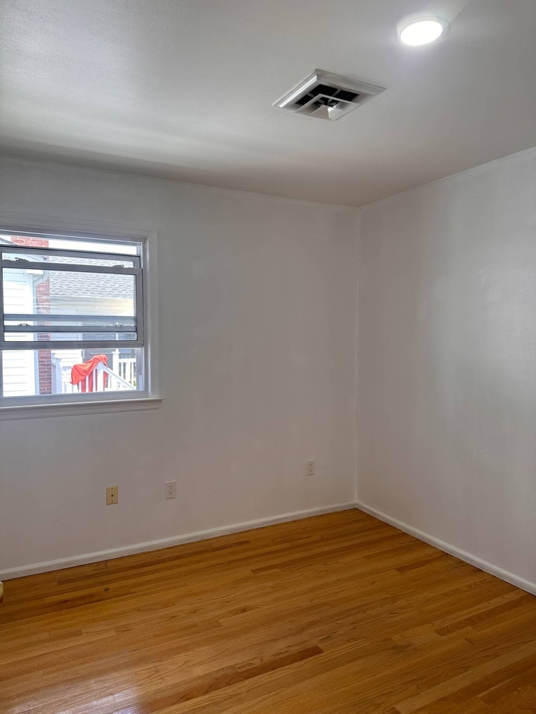 85 Reno Ave - Photo 10