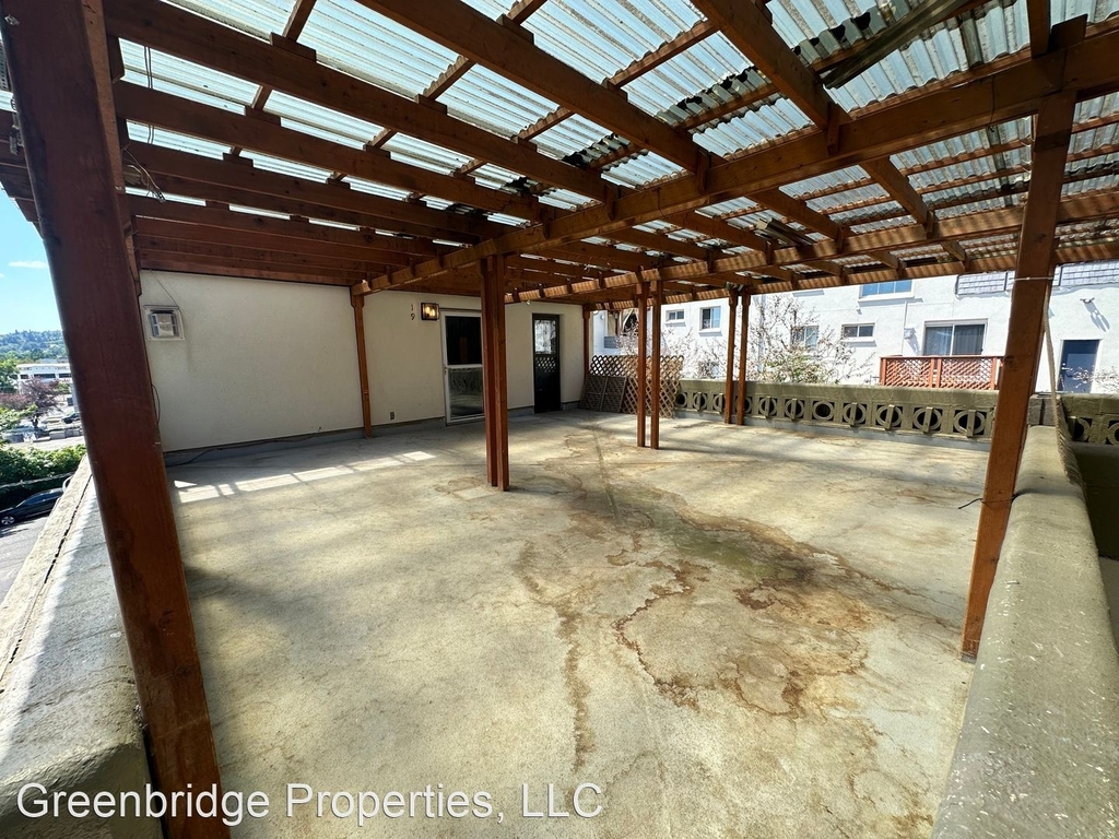 5042 S. Corbett Avenue - Photo 2