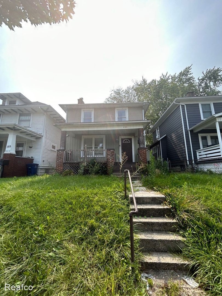 151 S Terrace Ave - Photo 0