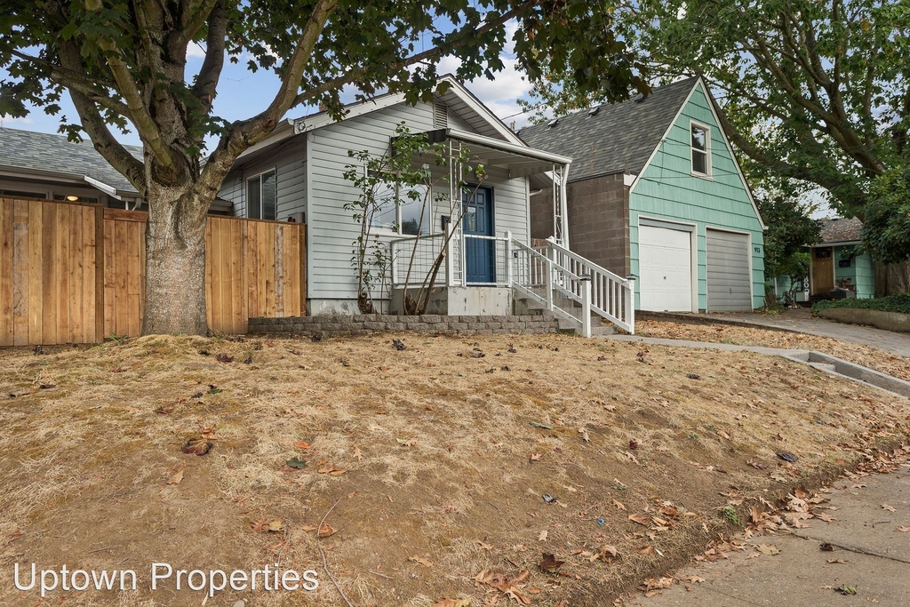 927 N Watts Street - Photo 2