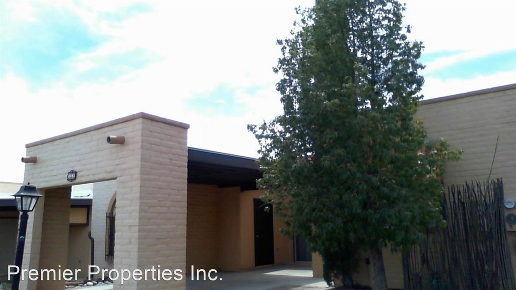 1443 W Calle Pueblo - Photo 4