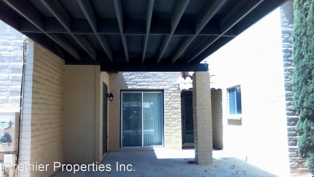 1443 W Calle Pueblo - Photo 1