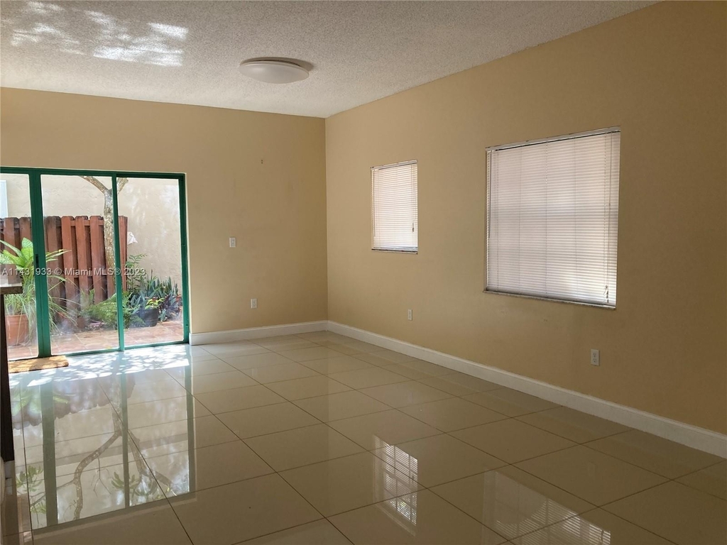 11443 Sw 148th Pl - Photo 8