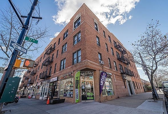 22-5 37th Street - Photo 7