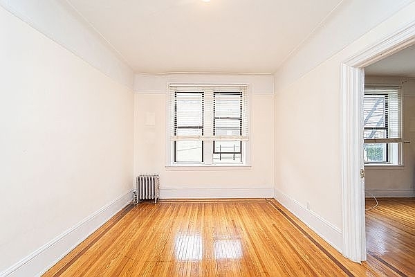 22-5 37th Street - Photo 1