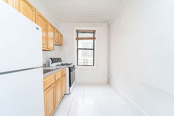 22-5 37th Street - Photo 4