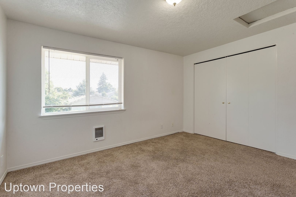 228 Se 106th Ave - Photo 15