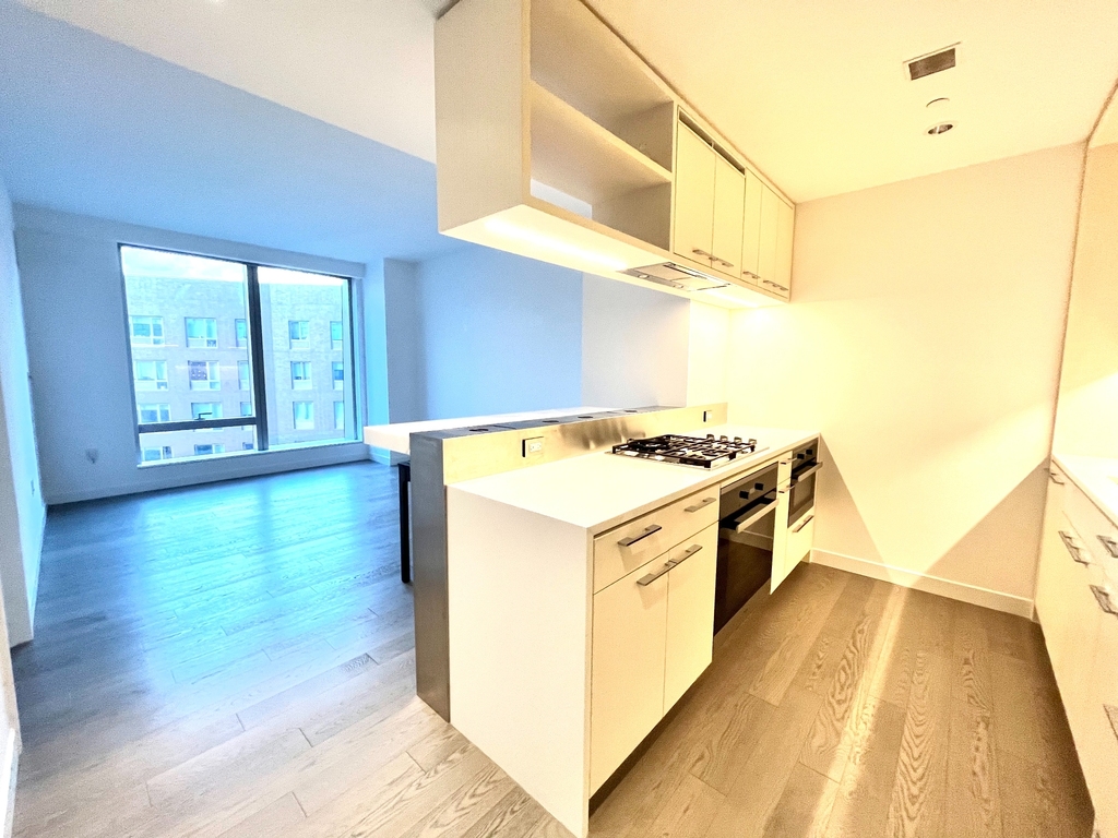 252 South Street - Photo 0