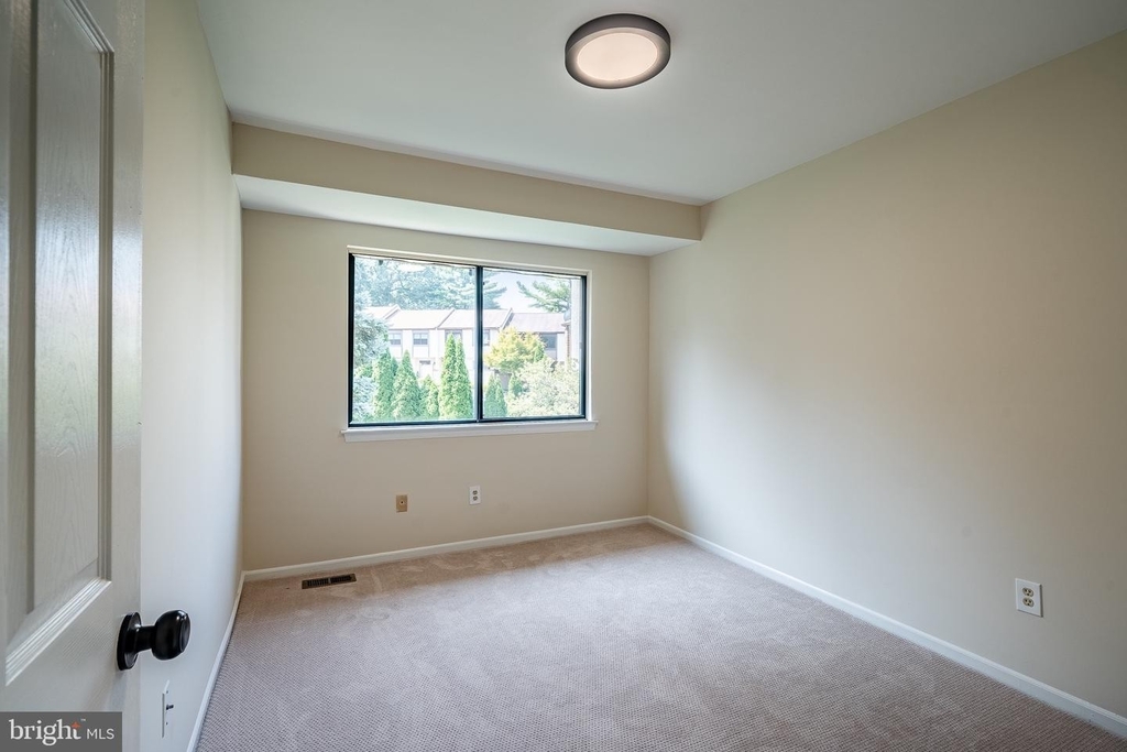 1504 Linden Way - Photo 22