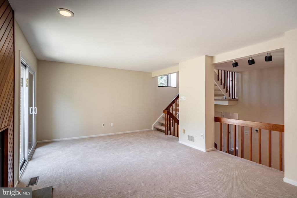 1504 Linden Way - Photo 14