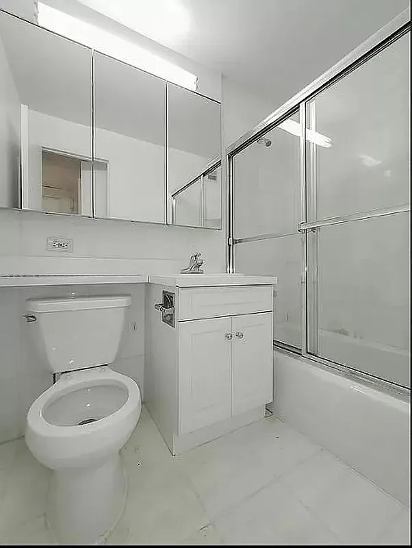241 East 46th Street - Photo 4