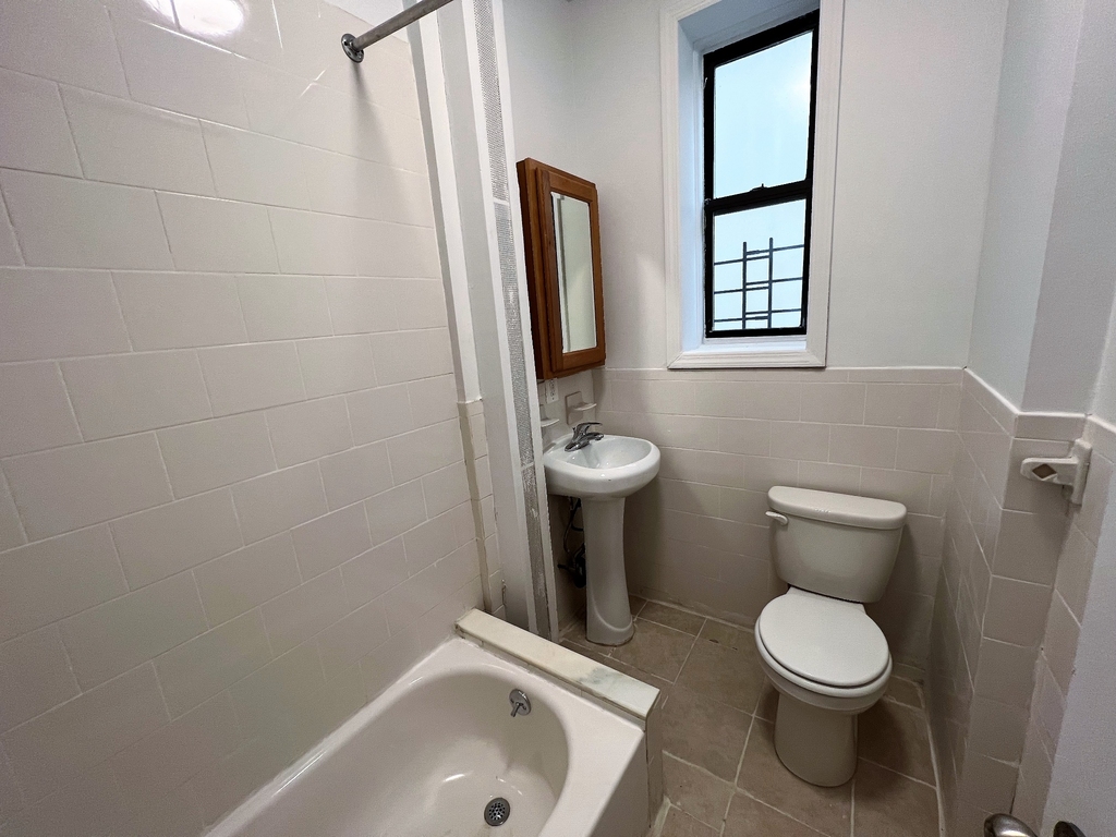 600 West 142nd Street - Photo 6