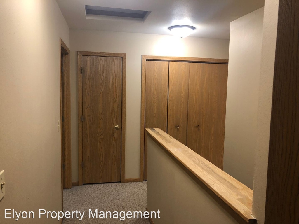 4 Unit At 5409-5415 45th Street. - Photo 7