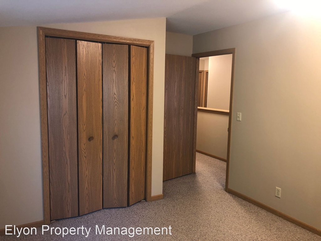 4 Unit At 5409-5415 45th Street. - Photo 27