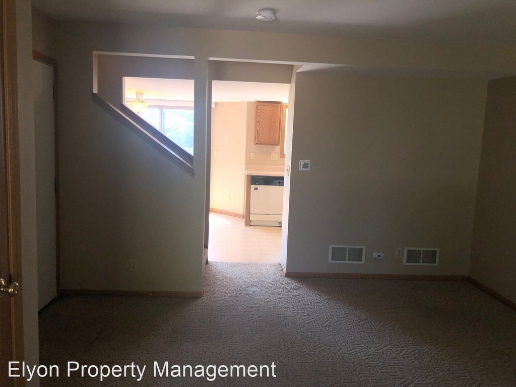 4 Unit At 5409-5415 45th Street. - Photo 20