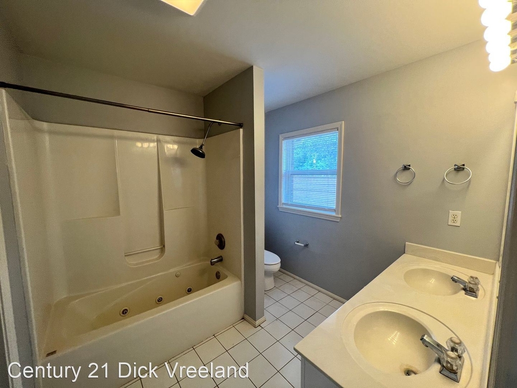 3004 Sprowl Rd - Photo 11