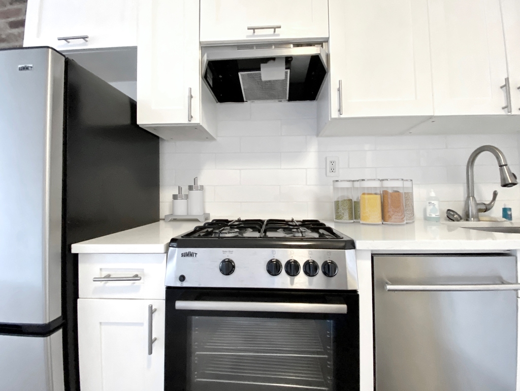 West 29th Street and 9th Avenue - Photo 1