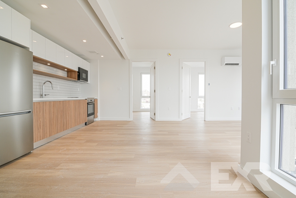100 Lenox Road - Photo 2