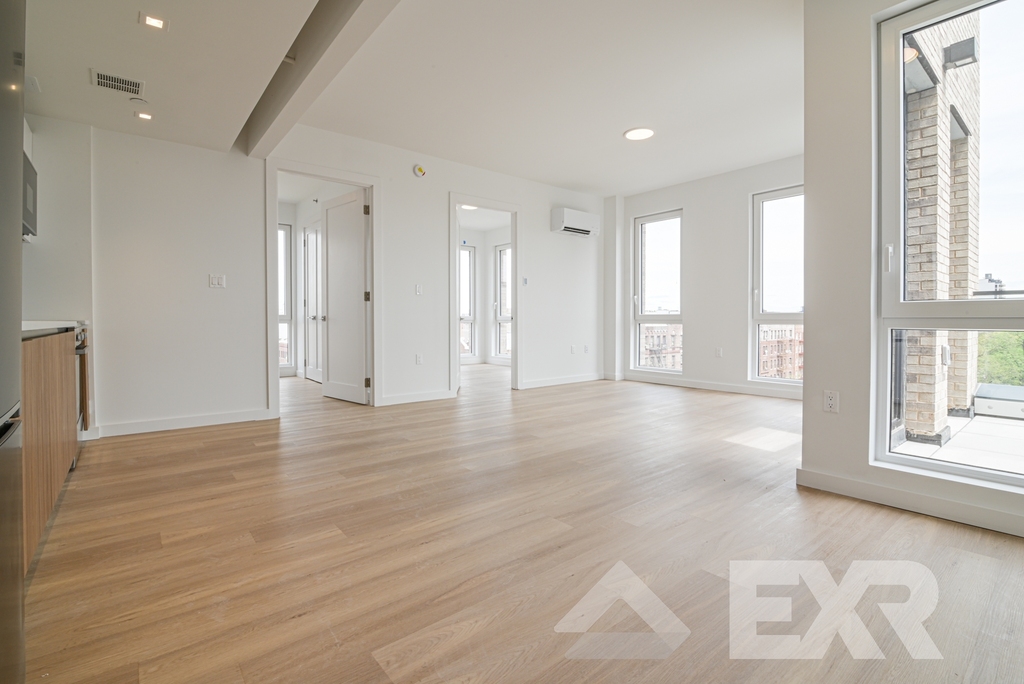 100 Lenox Road - Photo 1