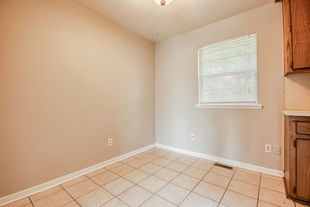 710 Mccall Drive - Photo 8