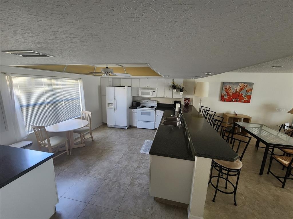 1101 Pinellas Bayway S - Photo 7