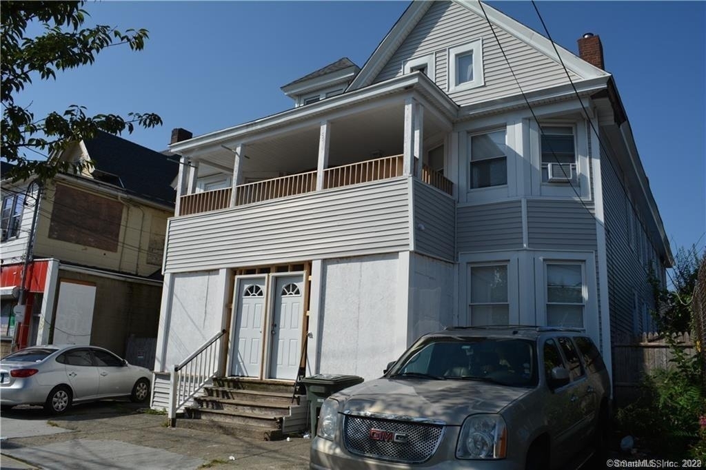 385 Park Avenue - Photo 0