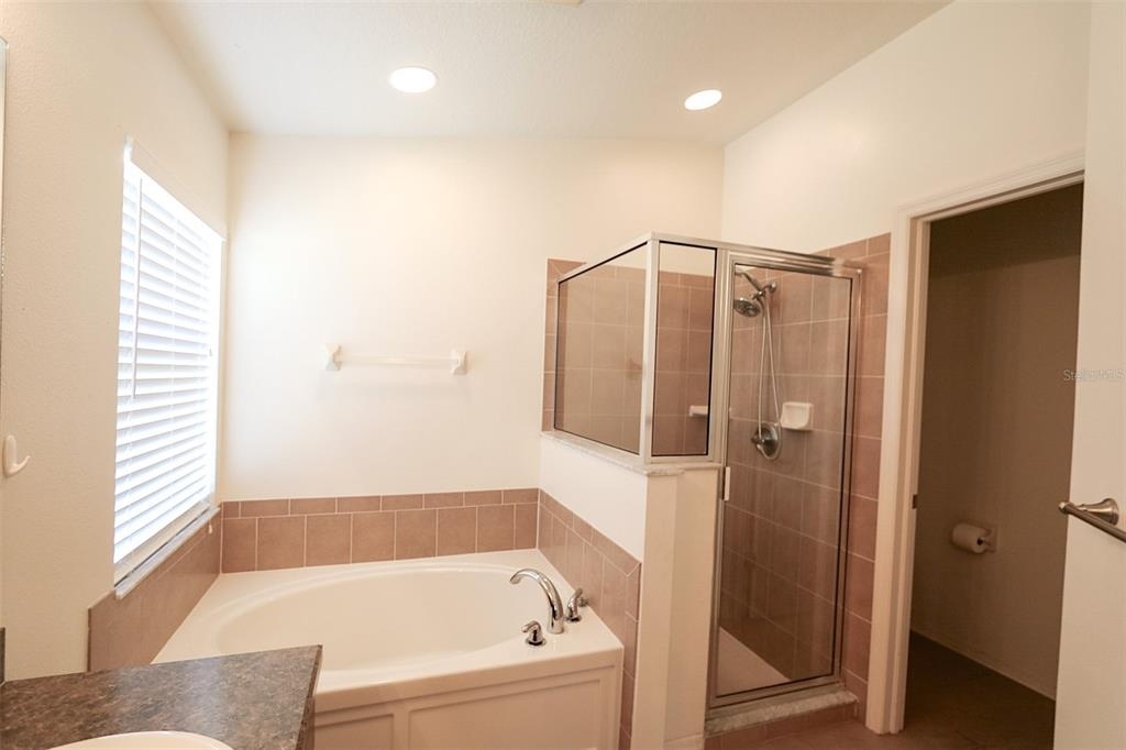 11401 Flora Springs Drive - Photo 14