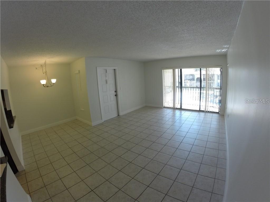 1290 Pine Ridge Circle E - Photo 3