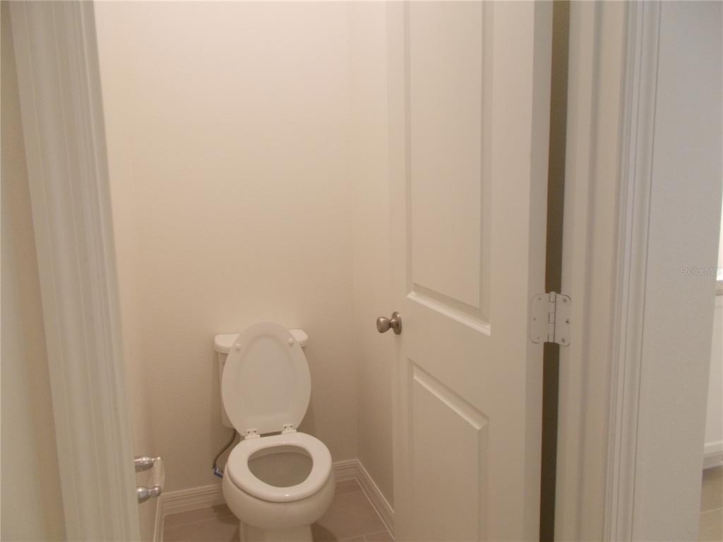 565 Overpool Avenue - Photo 2