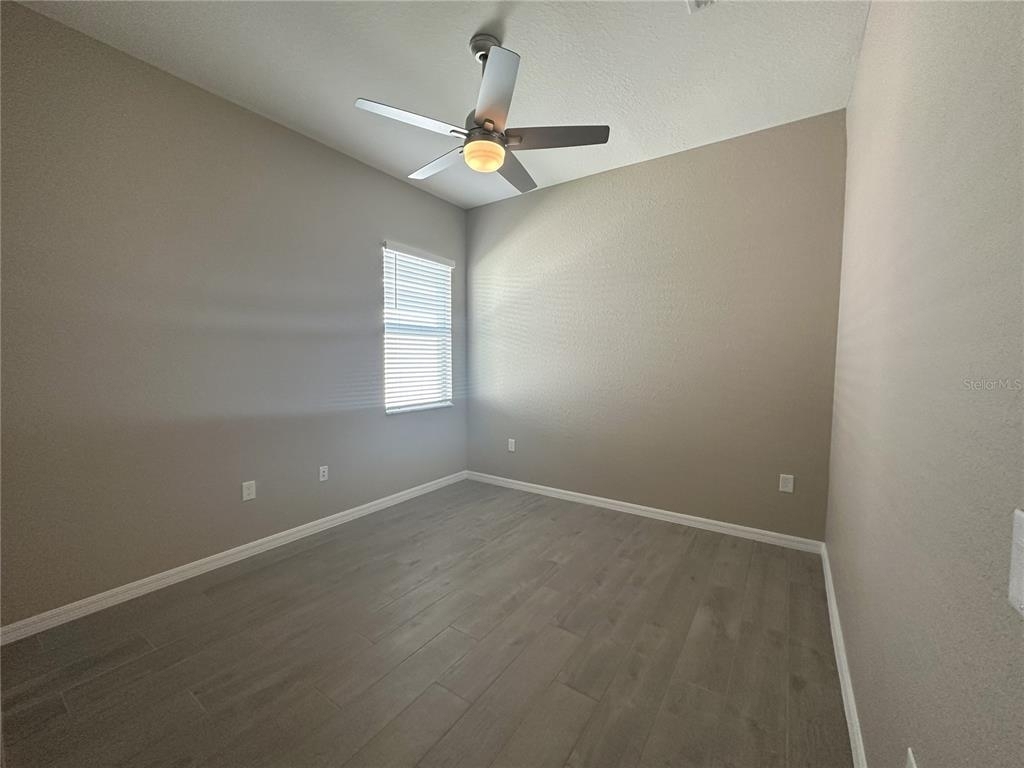 25115 Longmeadow Drive - Photo 14