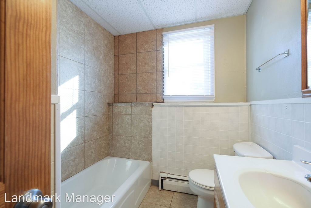 210 James Ave - Photo 13