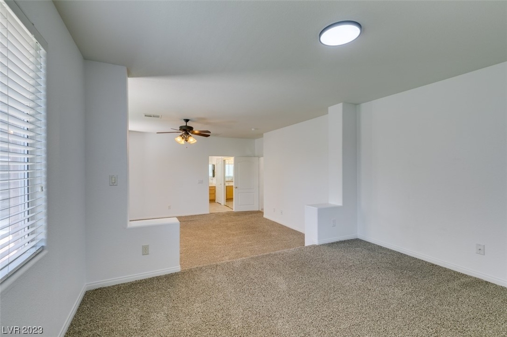 405 Bloomingdale Court - Photo 49