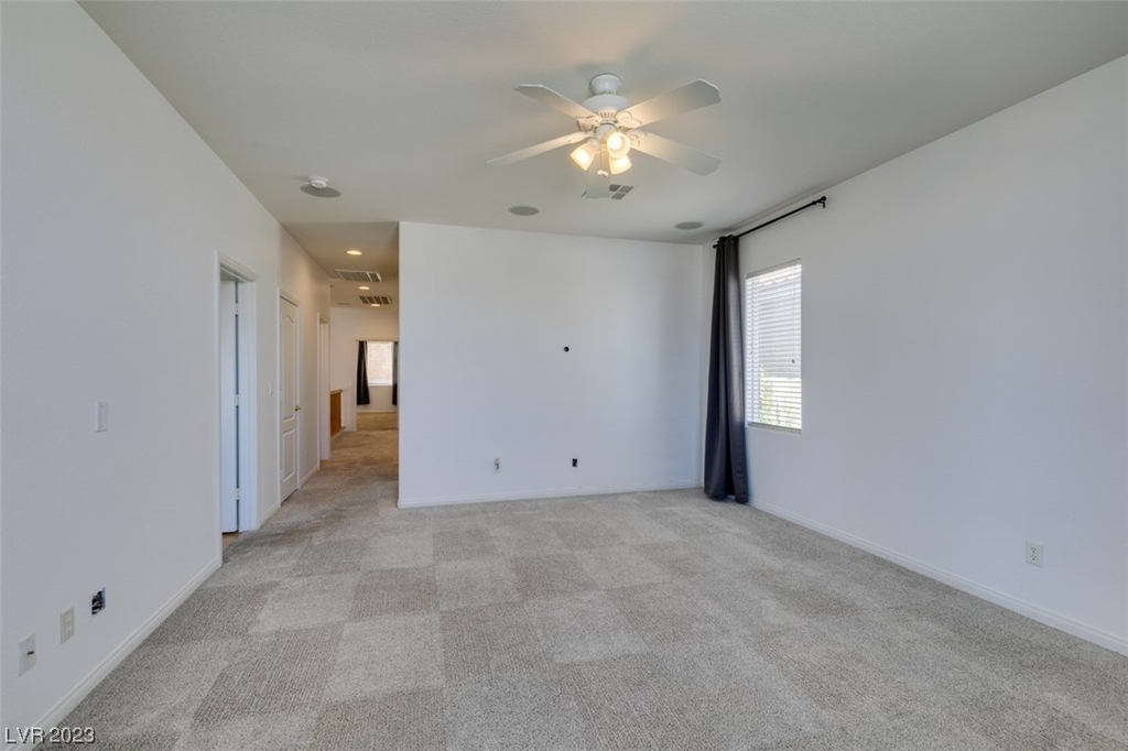 405 Bloomingdale Court - Photo 40