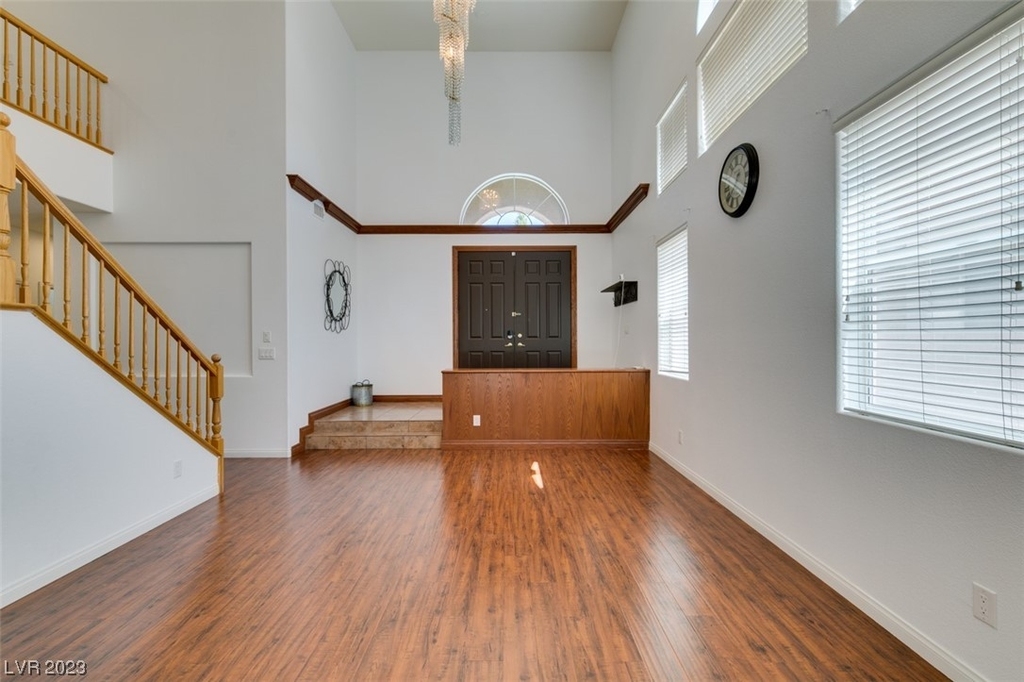 405 Bloomingdale Court - Photo 10