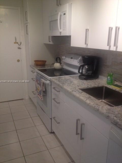 100 Lincoln Rd - Photo 1