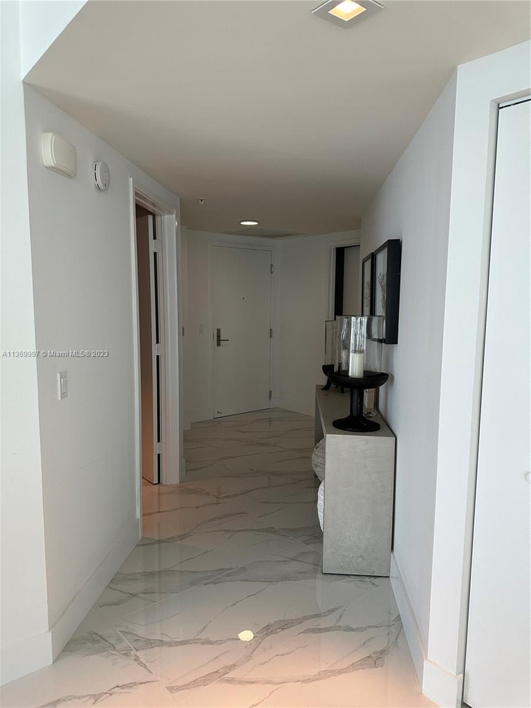 330 Sunny Isles Blvd - Photo 38