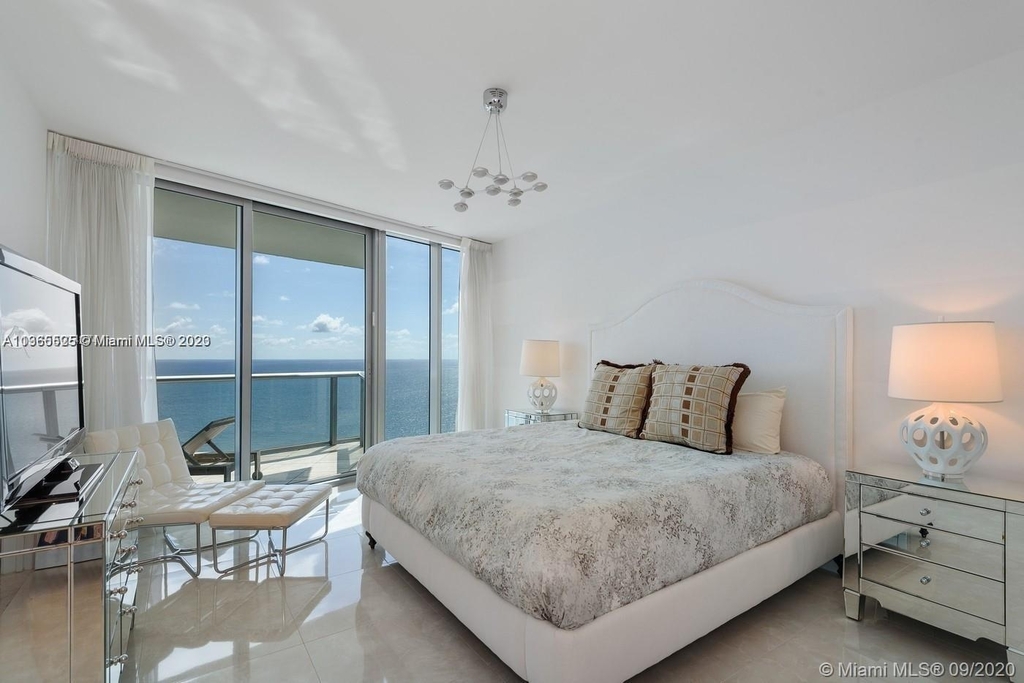 17001 Collins Ave - Photo 5