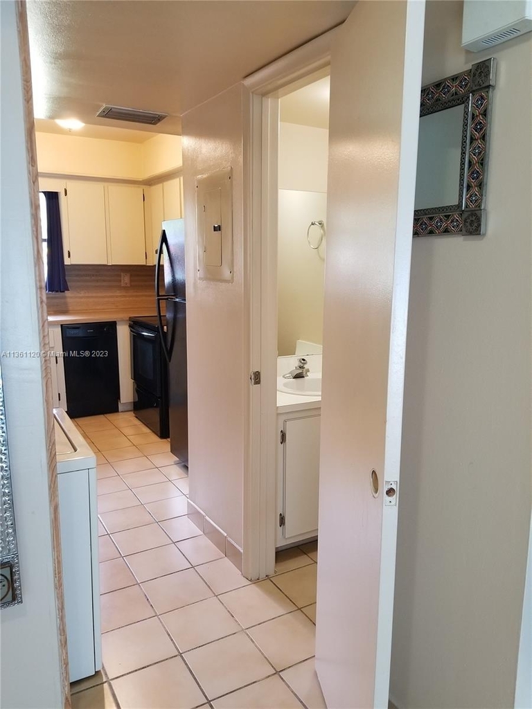 6141 Sw 42nd Ct - Photo 22