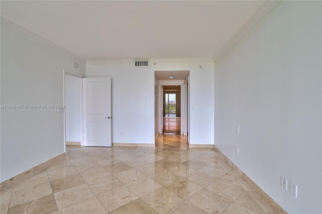 3400 Sw 27th Ave - Photo 17