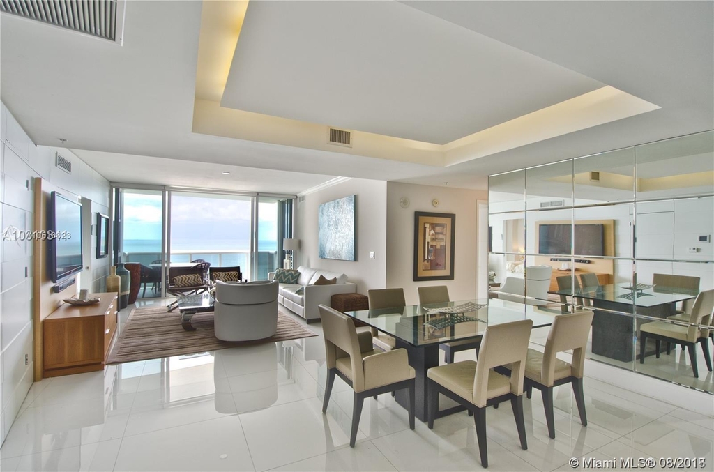 18201 Collins Ave - Photo 0