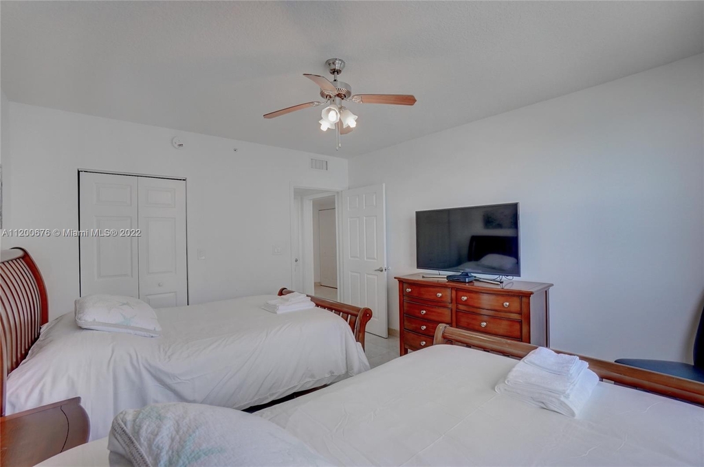 2080 S Ocean Dr - Photo 28