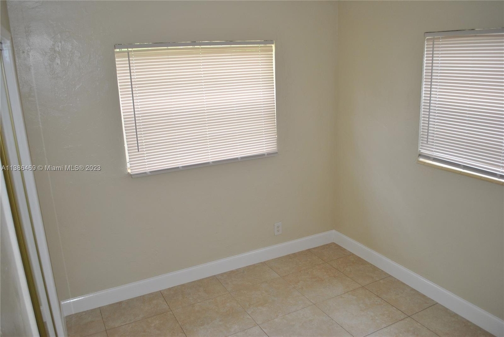 6641 Raleigh Street - Photo 10