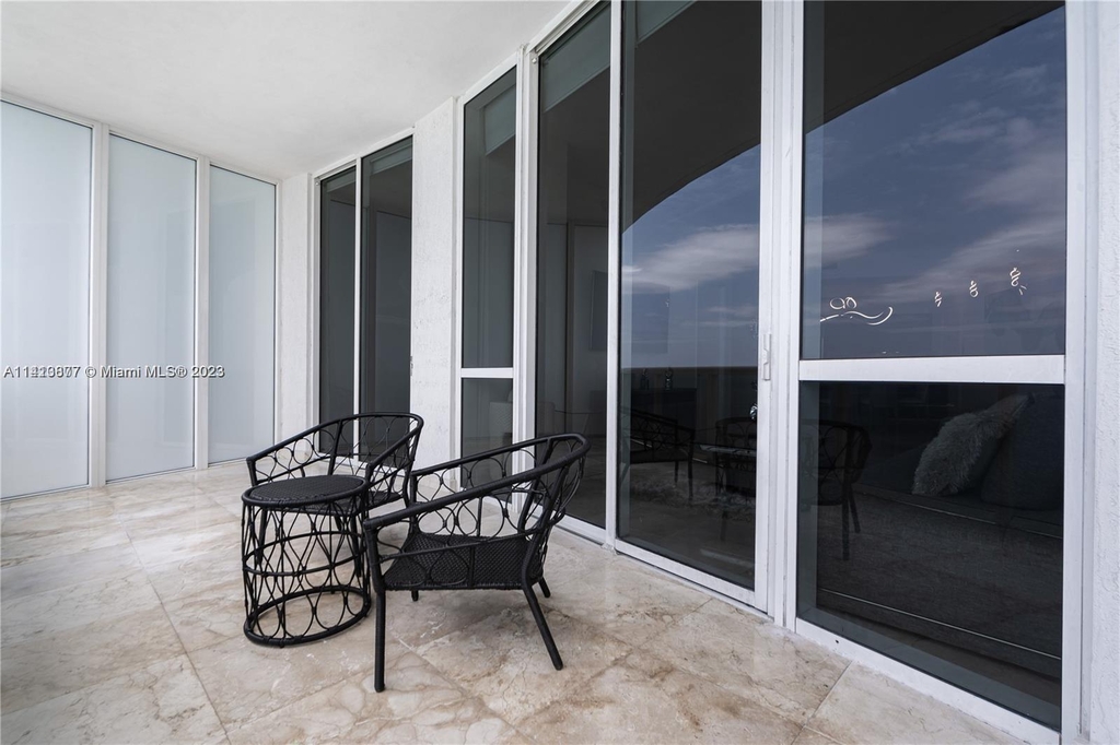 16001 Collins Ave (avail June 1,2024) - Photo 8