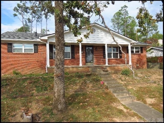 101 White Oak Lane - Photo 1