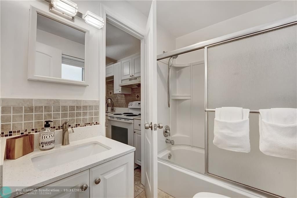 813 Middle Street - Photo 9