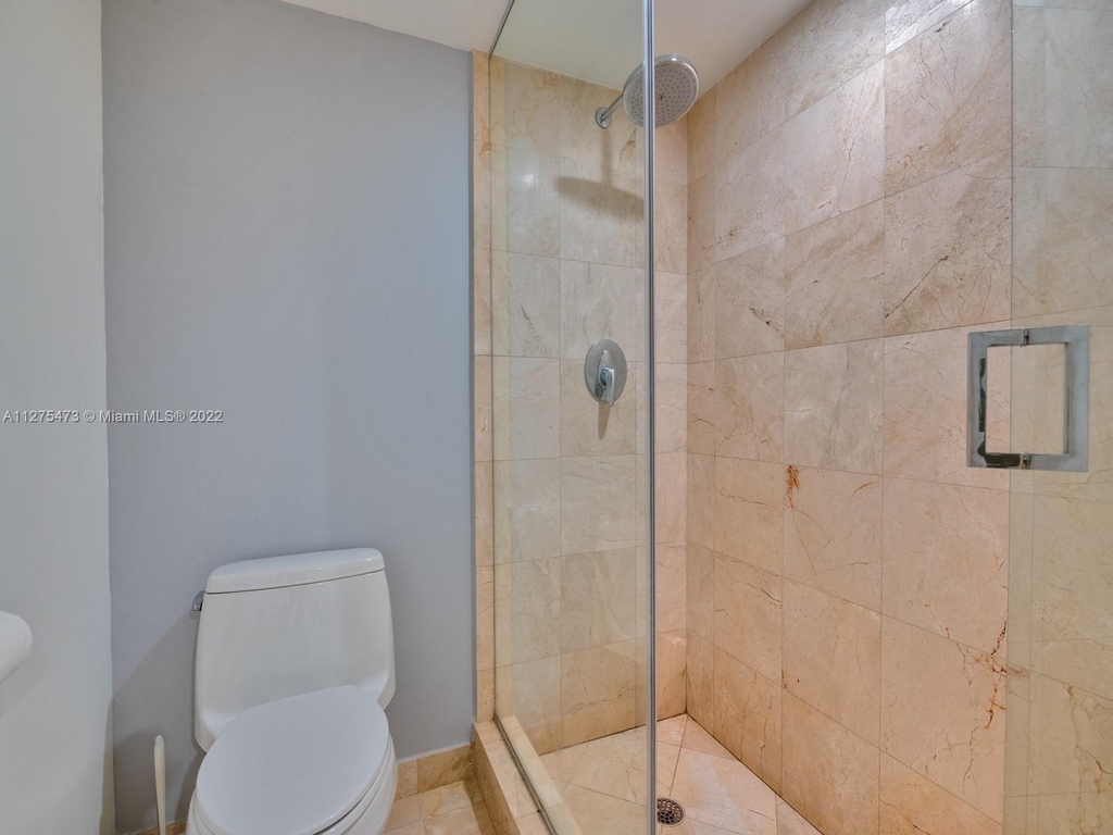 6917 Collins Ave - Photo 12