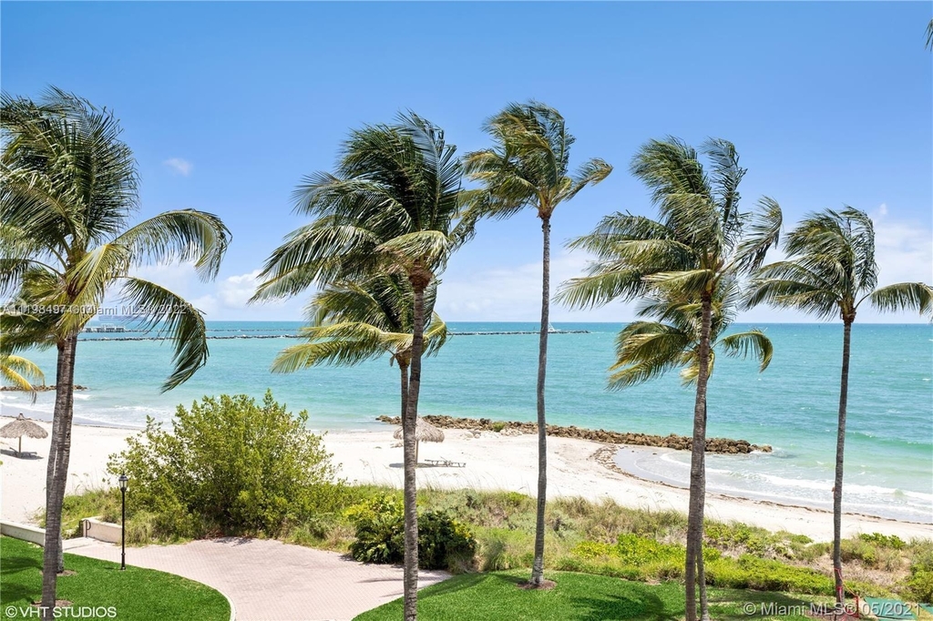 19234 Fisher Island Dr - Photo 21