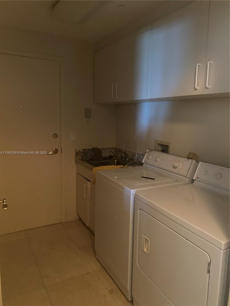 10101 Collins Ave - Photo 12