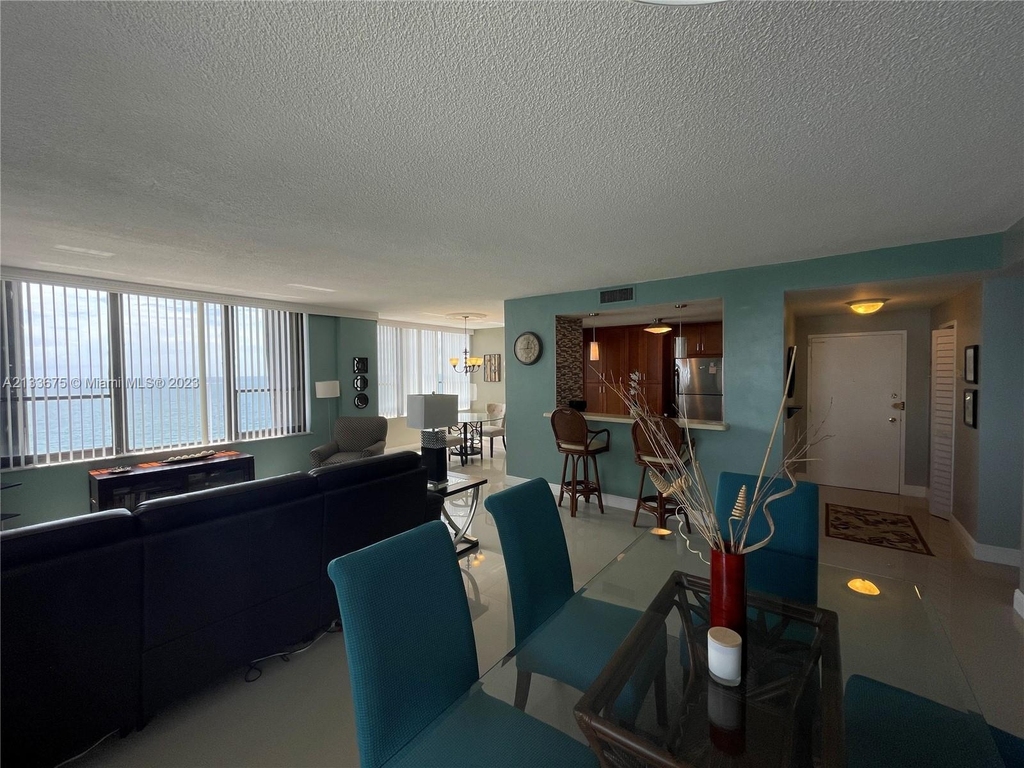 3505 S Ocean Dr - Photo 2