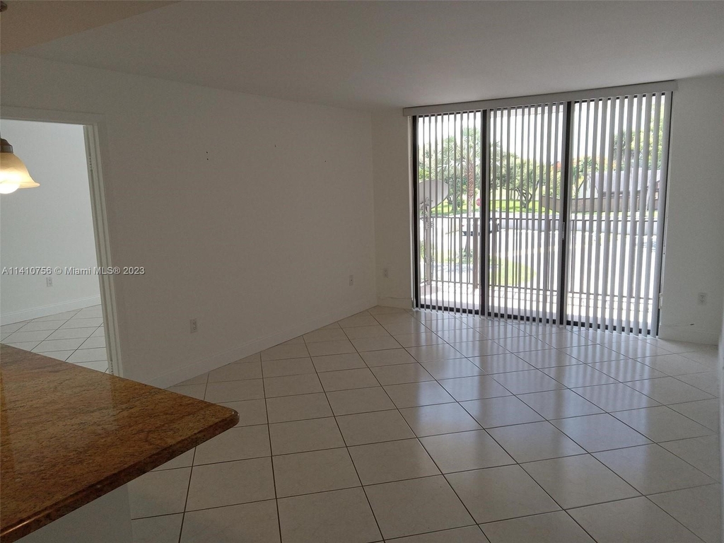 13020 Sw 92nd Ave - Photo 1